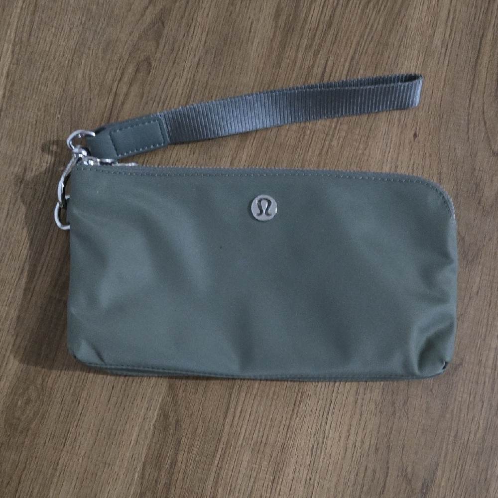 lululemon athletica Olive Wristlet Bag